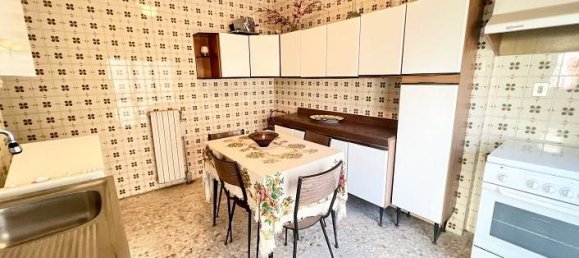 Квартира с 2 спальнями в Таранто, Италия № 83050 10