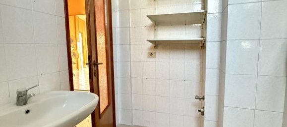 3 rooms Apartment in Turin, Italy No. 124936 10