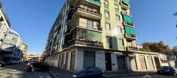 3 rooms Apartment in Turin, Italy No. 124936 23