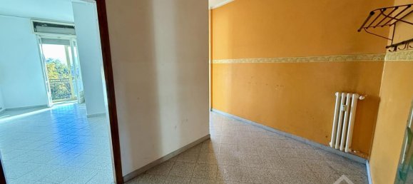 3 rooms Apartment in Turin, Italy No. 124936 12