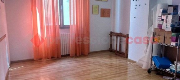 5 rooms Office in Livorno, Italy No. 356713 20