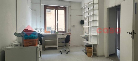 5 rooms Office in Livorno, Italy No. 356713 11