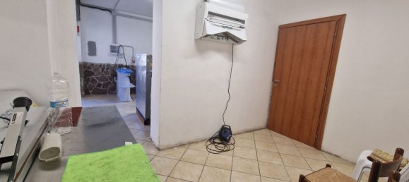 79m² Commercial property in Fiano Romano, Italy No. 300786 9