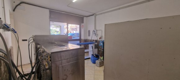 79m² Commercial property in Fiano Romano, Italy No. 300786 3