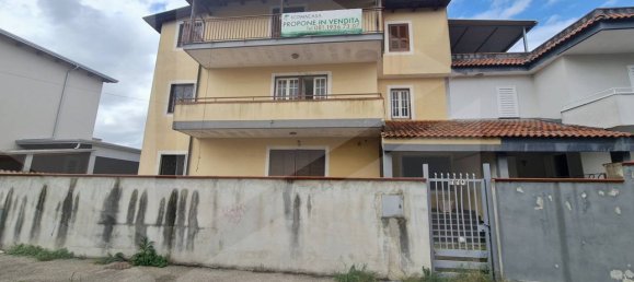 6 rooms House in Villaricca, Italy No. 29390 8