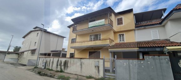 6 rooms House in Villaricca, Italy No. 29390 7