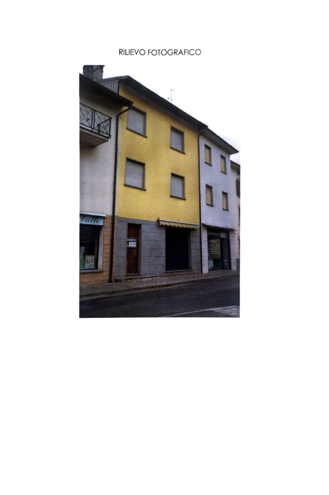 Bâtiment à Sant'Omobono Terme, Italy 150m² No. 255301