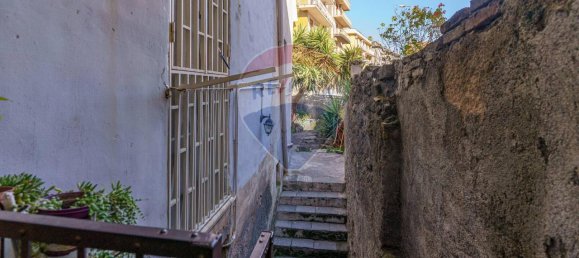 5 rooms House in Catania, Italy No. 173560 21