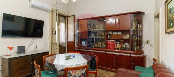 5 rooms House in Catania, Italy No. 173560 3
