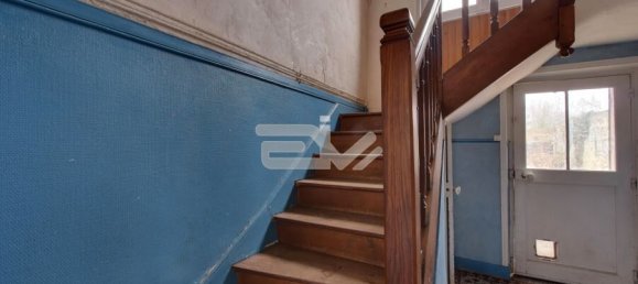 5 bedrooms House in Braine, France No. 83318 3