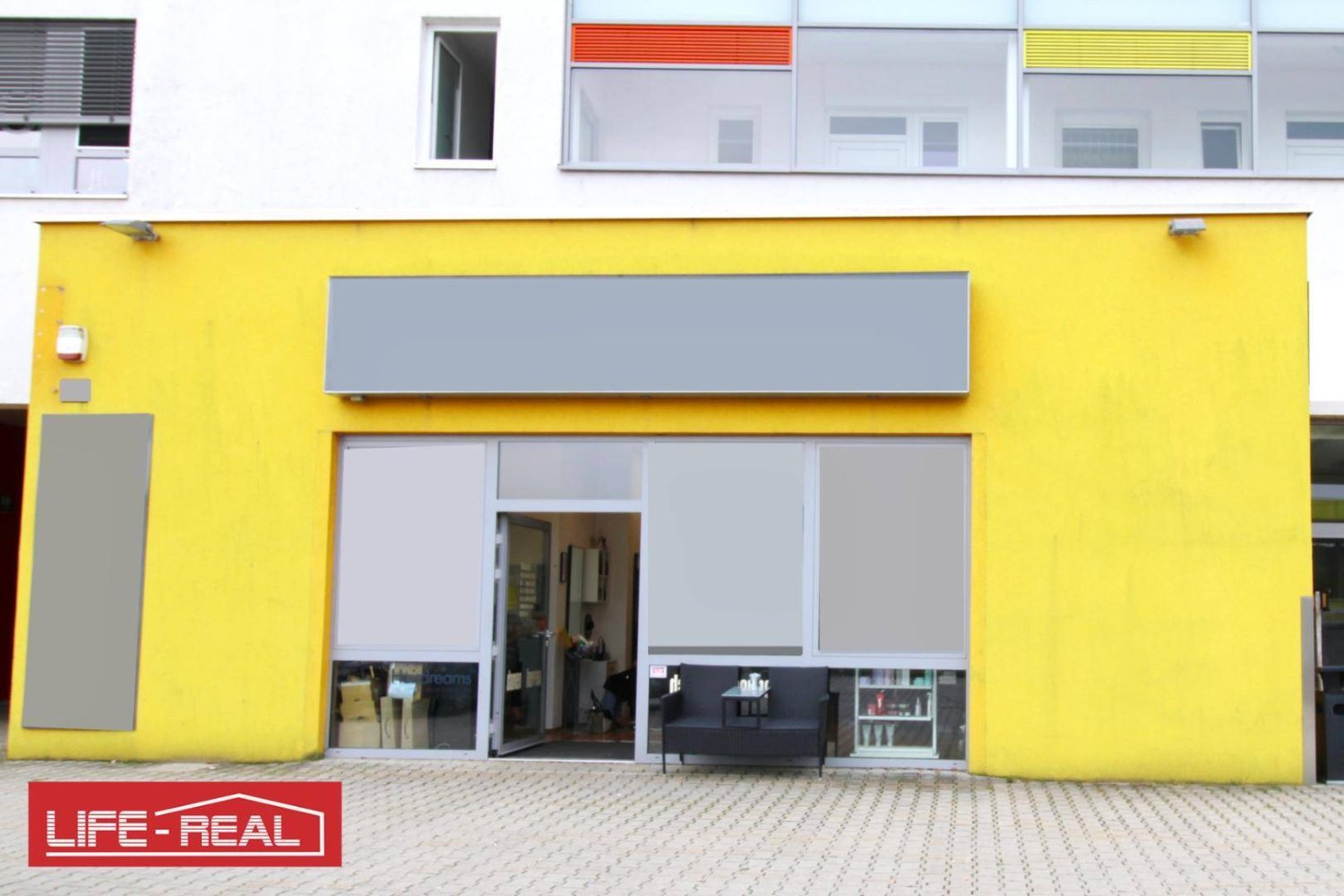 Propiedad comercial en Traun, Austria 84 m² No. 140350