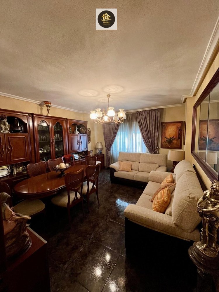 4 غرف نوم شقة في Jaen, Spain رقم 208355