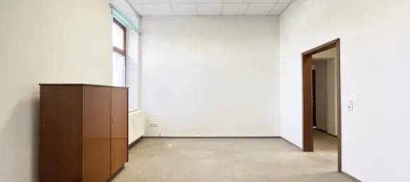 Oficina de 7 habitaciónes en Magdeburg, Germany No. 25986 25