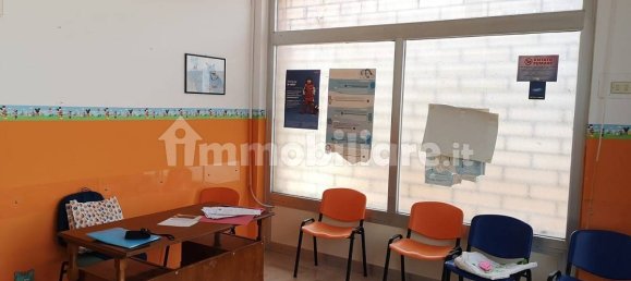 2 rooms Commercial property in Palermo, Italy No. 364439 4
