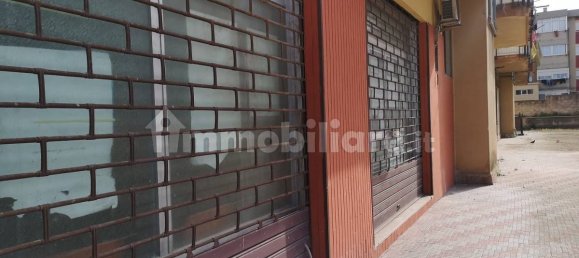 2 rooms Commercial property in Palermo, Italy No. 364439 2