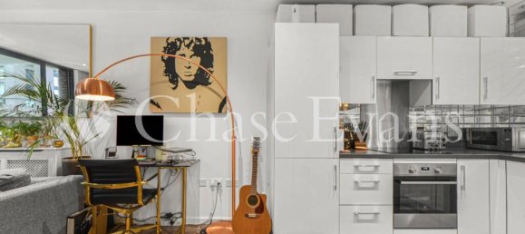 1 bedroom Apartment in London, United Kingdom No. 4300 8