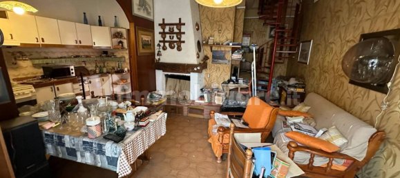 Apartamento de 2 dormitorios en Carrara, Italy No. 179301 11