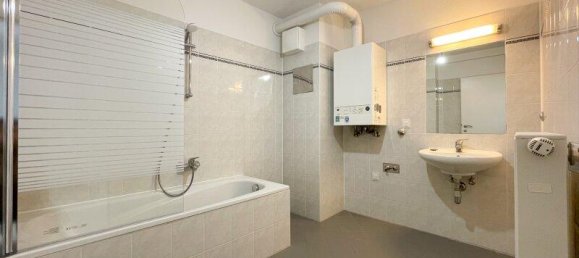 2 rooms Duplex in Hernals, Austria No. 141577 12