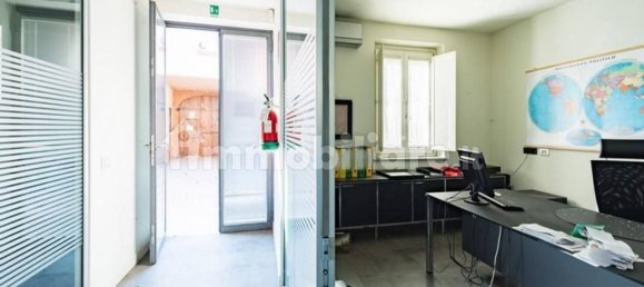 Oficina en Sesto ed Uniti, Italy 480 m² No. 317757 2