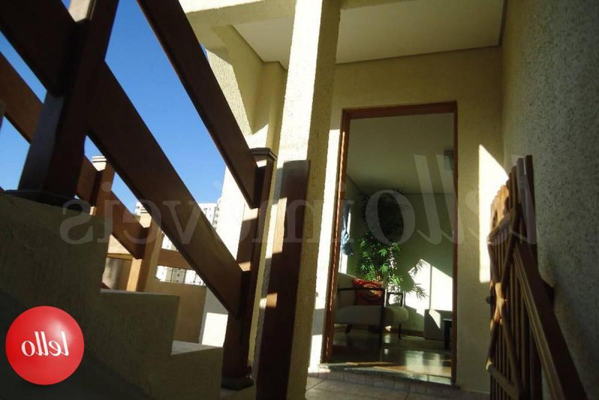 Casa de 3 dormitorios en Sao Paulo, Brazil No. 473847