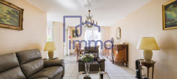 3 bedrooms Apartment in Grenoble, France No. 165595 2