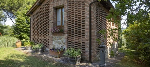 9 bedrooms House in Gaiole in Chianti, Italy No. 211993 3