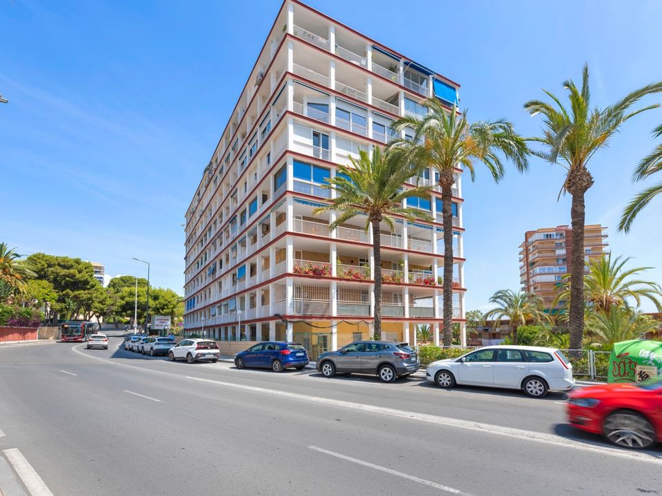 2 bedrooms Apartment in Alicante, Spain No. 181532