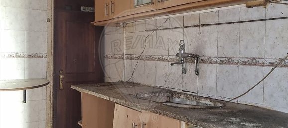 3 bedrooms House in Valbom, Portugal No. 25323 6