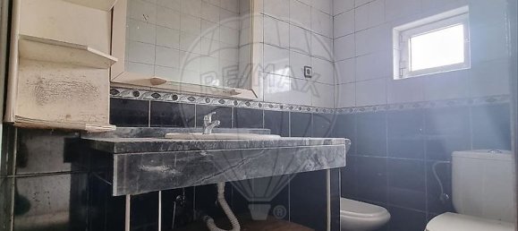 3 bedrooms House in Valbom, Portugal No. 25323 17