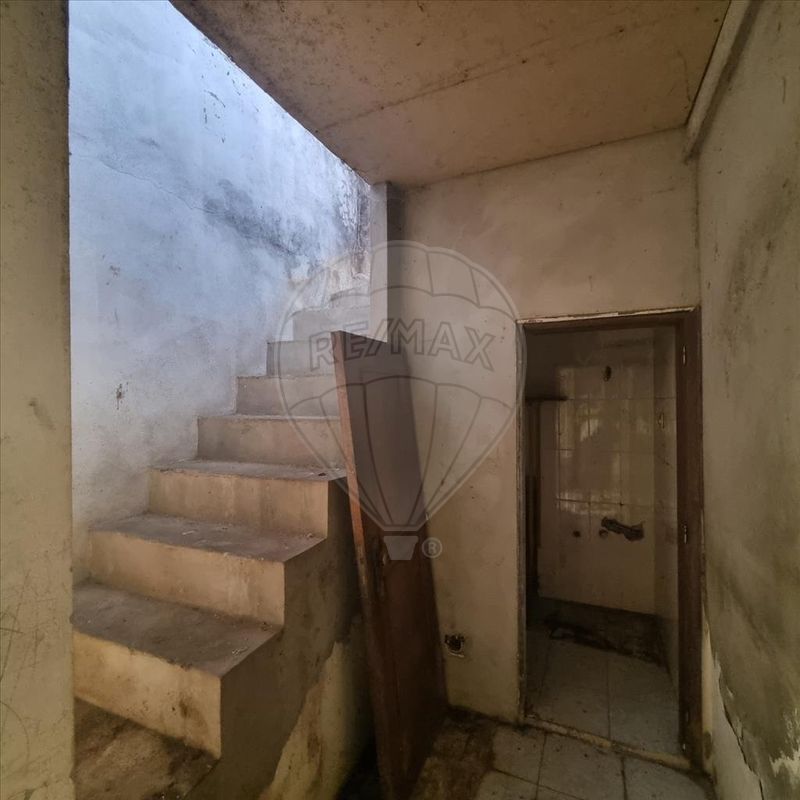 3 bedrooms House in Valbom, Portugal No. 25323