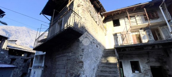 4 rooms House in Tirano, Italy No. 109079 10
