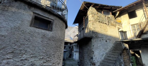 4 rooms House in Tirano, Italy No. 109079 5