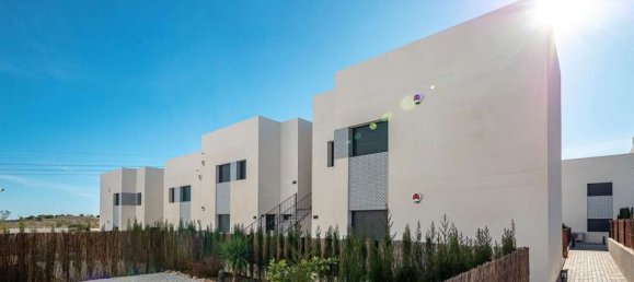 2 bedrooms Apartment in San Miguel de Salinas, Spain No. 181785 3