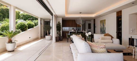 Ático de 3 dormitorios en La Quinta, Spain No. 151214 56