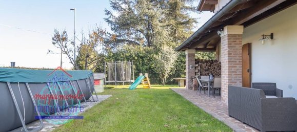 8 rooms Villa in Calderara di Reno, Italy No. 97560 10