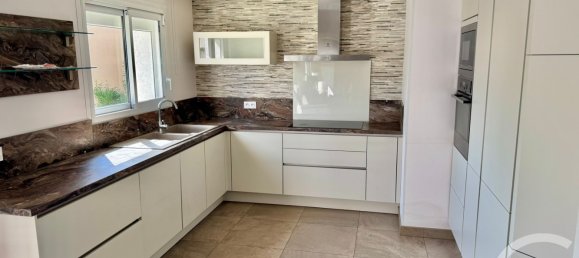 Casa T3 em Beauchamp, France N.º 279848 8