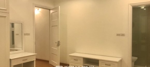 4 Schlafzimmer Villa in Long Bien, Vietnam, Nr. 928 15