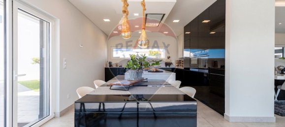 Дом с 4 спальнями в Торриш Ведраш, Португалия № 156661 20