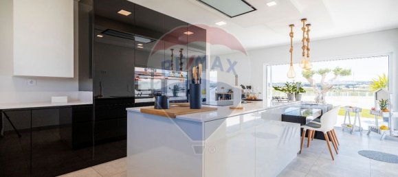 Дом с 4 спальнями в Торриш Ведраш, Португалия № 156661 19