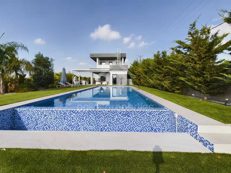 4 bedrooms Commercial property in Pano Deftera, Cyprus No. 21140