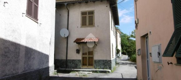 Дом с 3 комнатами в Генуя, Италия № 39464 2