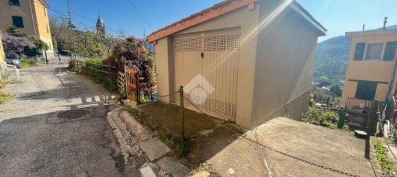 Дом с 3 комнатами в Генуя, Италия № 39464 30