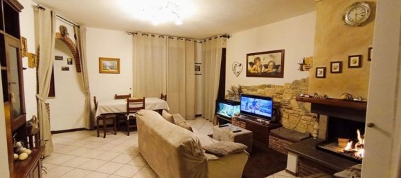 6-salle Appartement à Sinalunga, Italy No. 215778 7