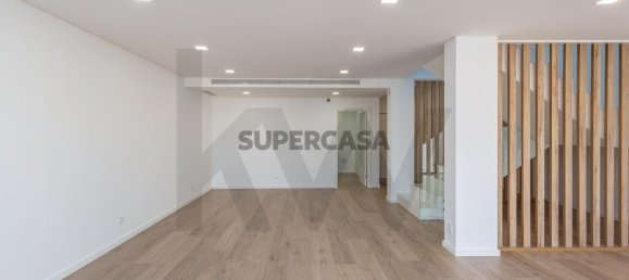 4 bedrooms House in Loures, Portugal No. 154932 13