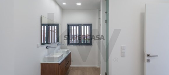 4 bedrooms House in Loures, Portugal No. 154932 31