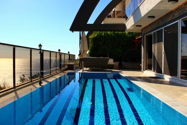 Villa 4+1 in Antalya, Turkey No. 34036