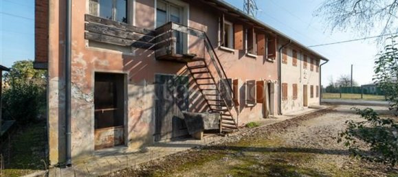 14-Zimmer Haus in Pordenone, Italy, Nr. 151315 24
