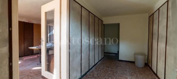 14-Zimmer Haus in Pordenone, Italy, Nr. 151315 3