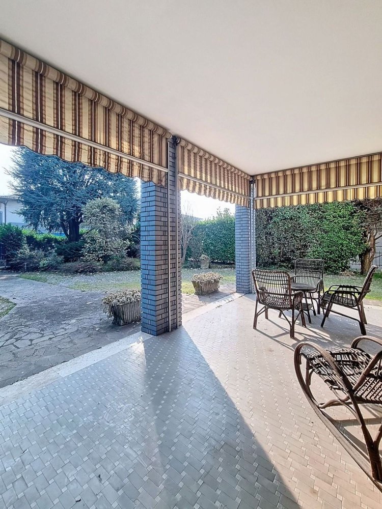 5 chambres Villa à Capriolo, Italy No. 388705