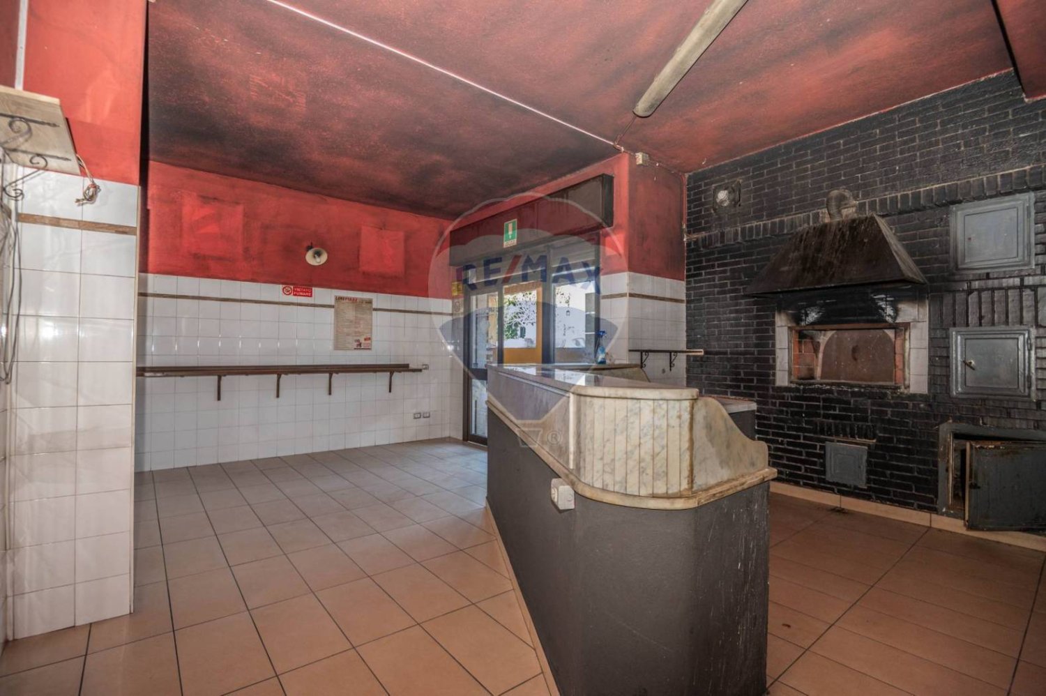 Propiedad comercial de 5 habitaciónes en Pozzallo, Italy No. 353411